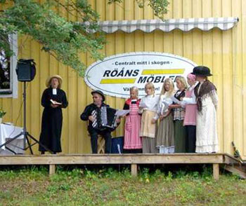 Gunilla, Tjärnmyrbergar´n, flickkör och Jenny-Anne